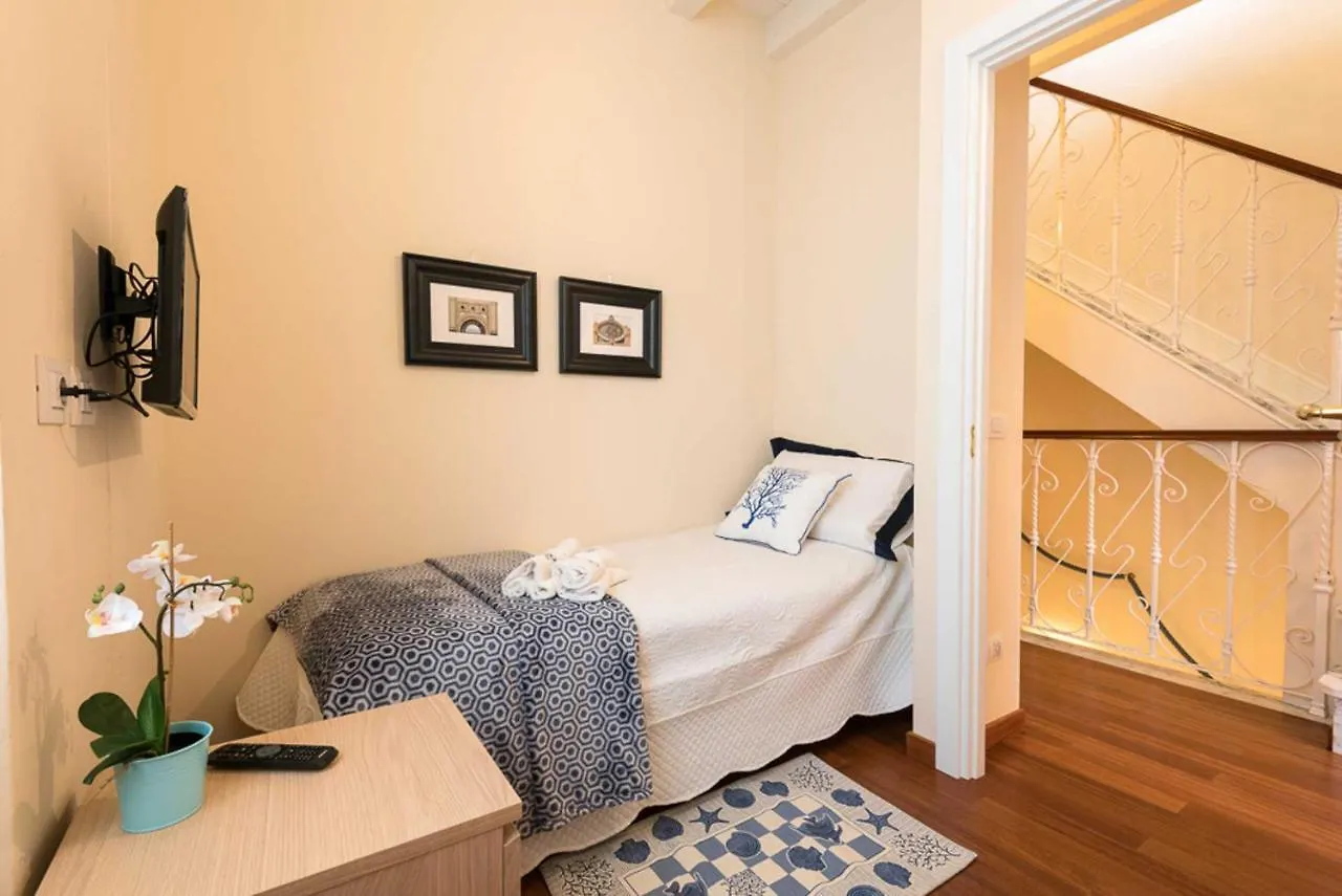 Luxury Villa Fiammetta Near Viareggio Beach