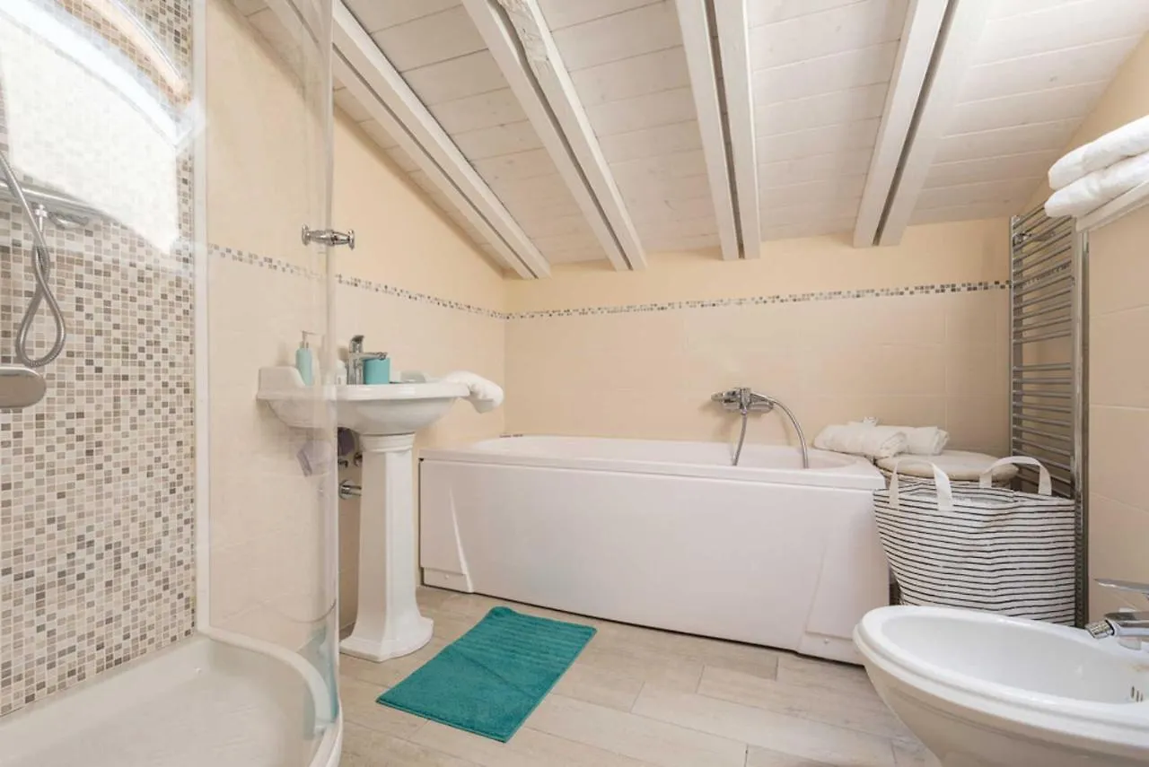 Luxury Villa Fiammetta Near Viareggio Beach