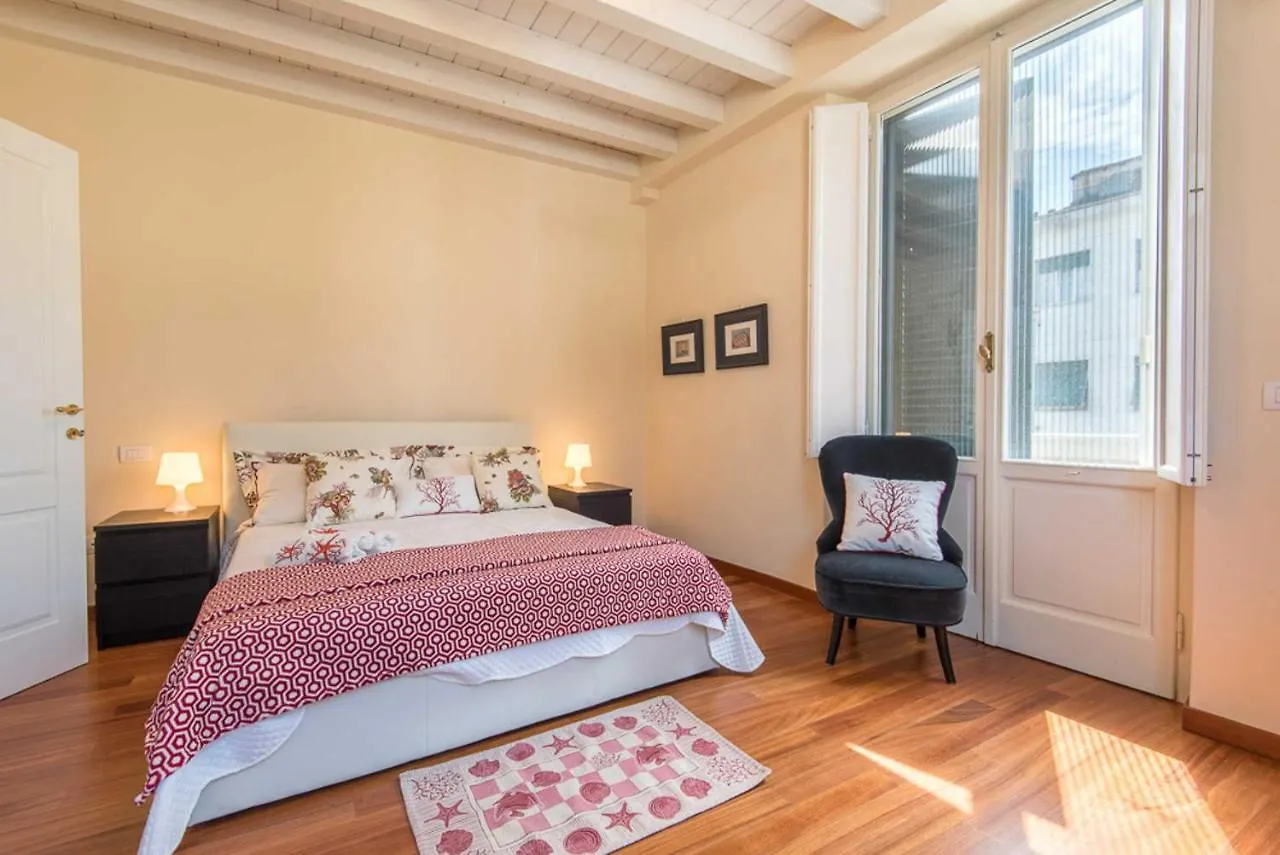 Luxury Villa Fiammetta Near Viareggio Beach